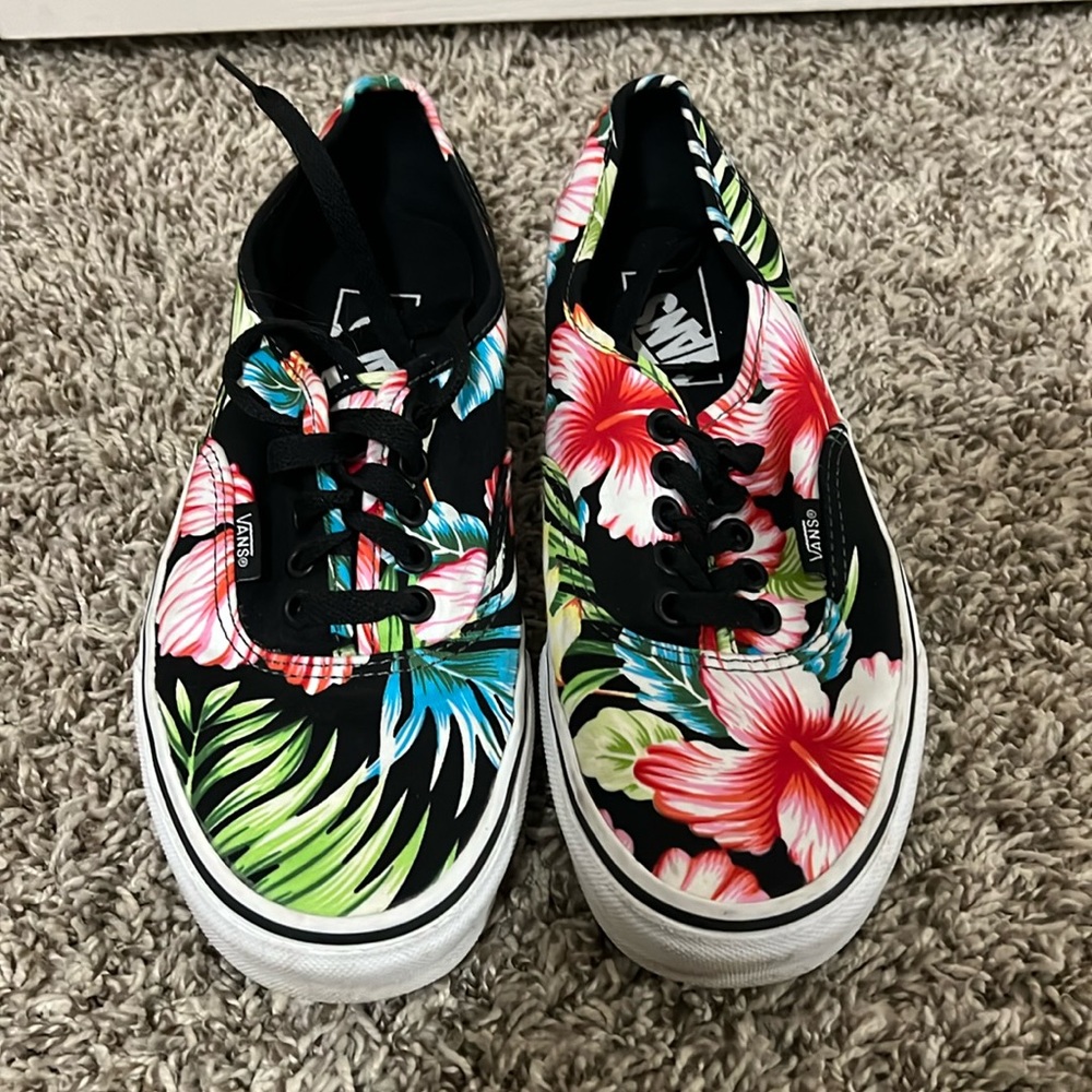 Women’s floral Vans. Size 8